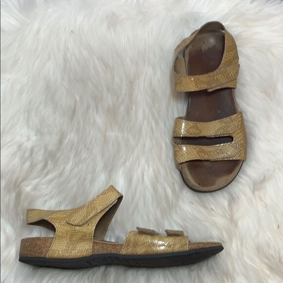 Vionic Valencia Strappy Sandals Sz 8 - Picture 1 of 7